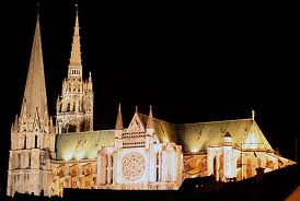 Chartres notturno